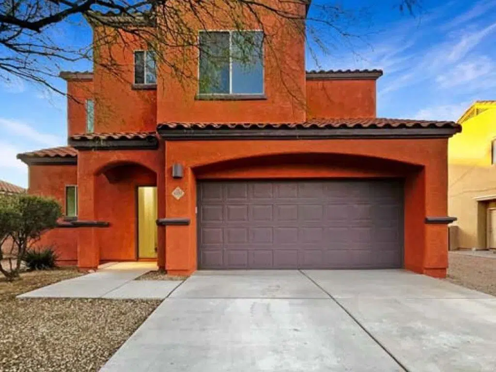 Full Exterior House Painting Tucson home fully repainted with a modern exterior color palette. Premium weather-resistant paints ensure long-lasting curb appeal.